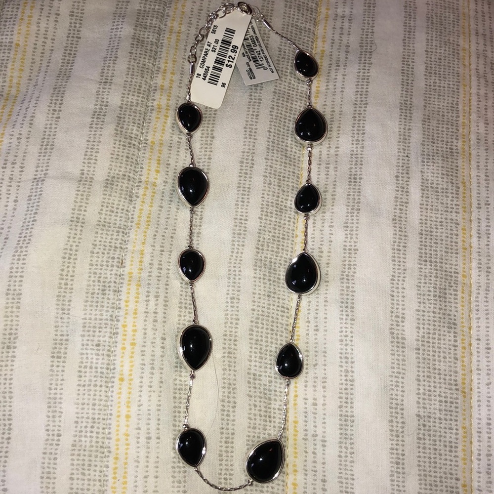 NWT Jones New York necklace